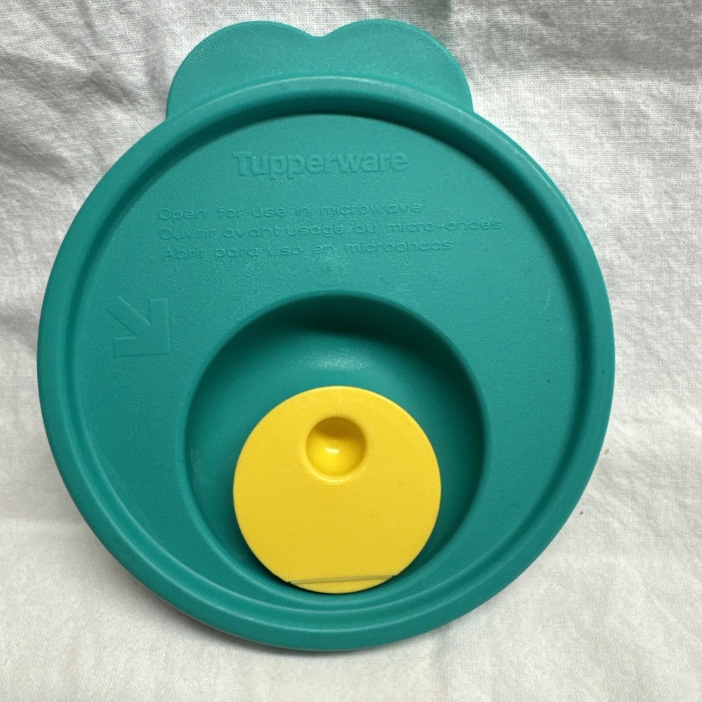 Tupperware Rock N Serve Vented‎ Replacement Seal/Lid #3156A Green